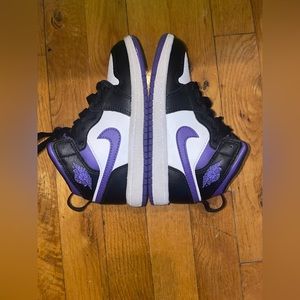 kids air jordan 1s